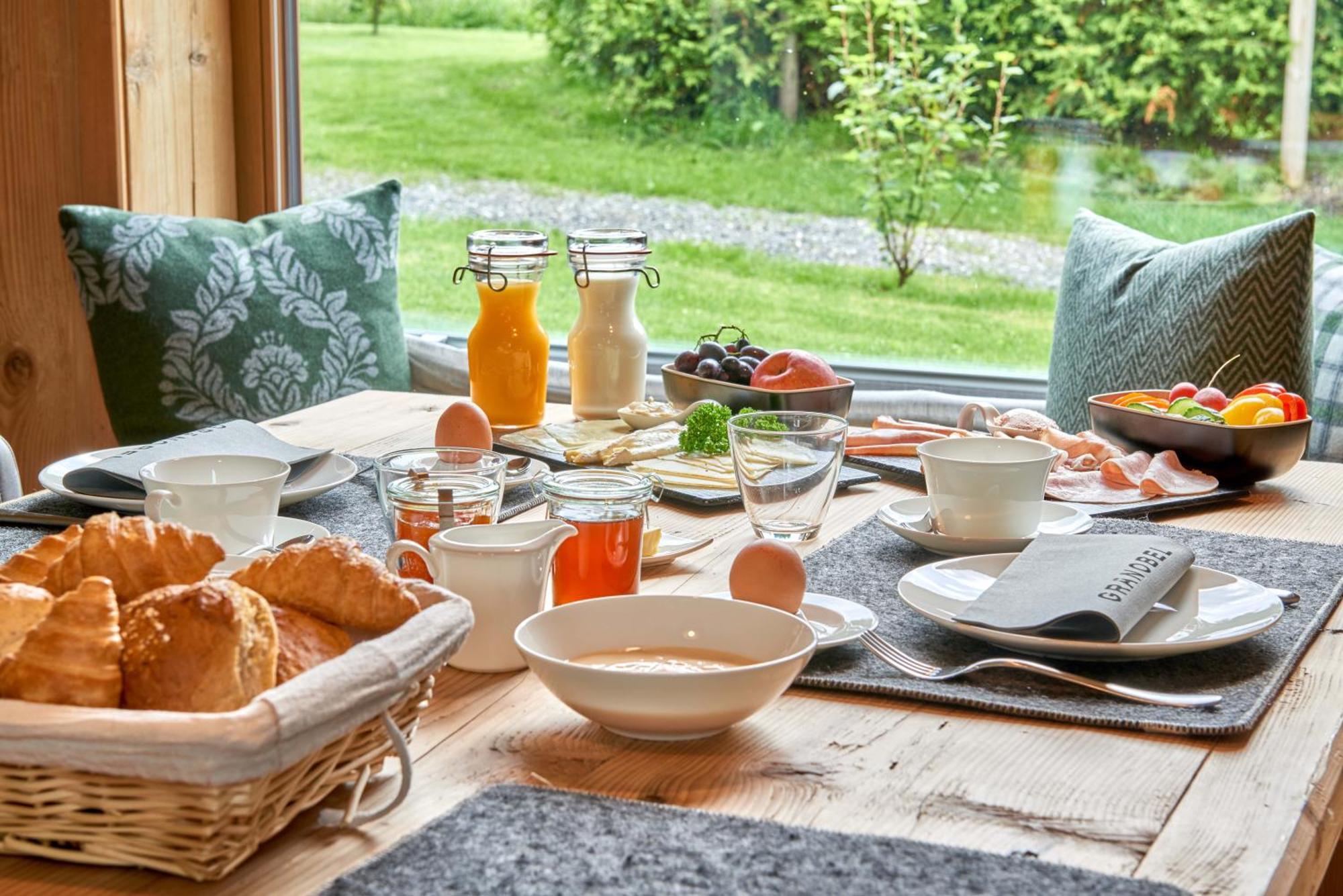 Ferienhaus Graenobel ภายนอก รูปภาพ
